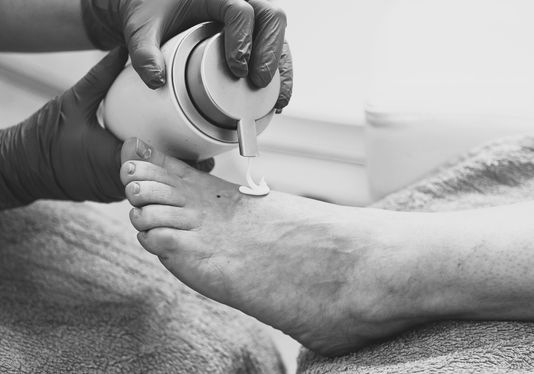 Verwöhnung mit hochwertigen Cremen 